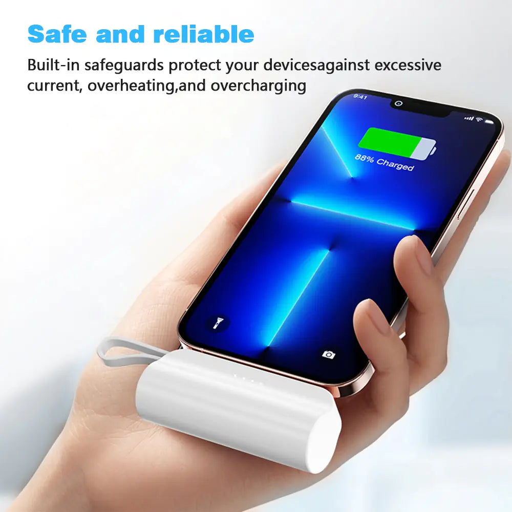 Power Bank 5000mAh Built in Cable.
